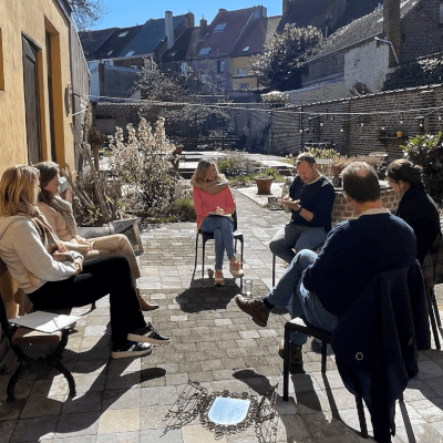 Waarachtig communiceren in verbinding met de ander en jezelf Waarachtig communiceren in verbinding met de ander en jezelf